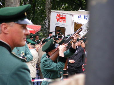 20090720__075_SF-Mo_12h26_Vogelschie�en